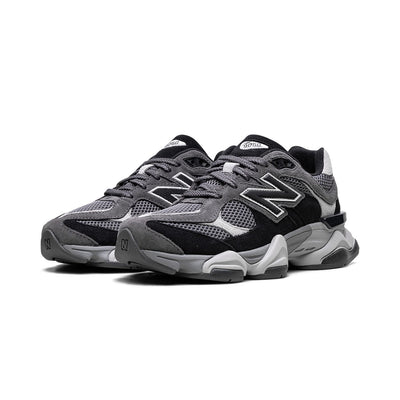 9060 "Black / Castlerock"
