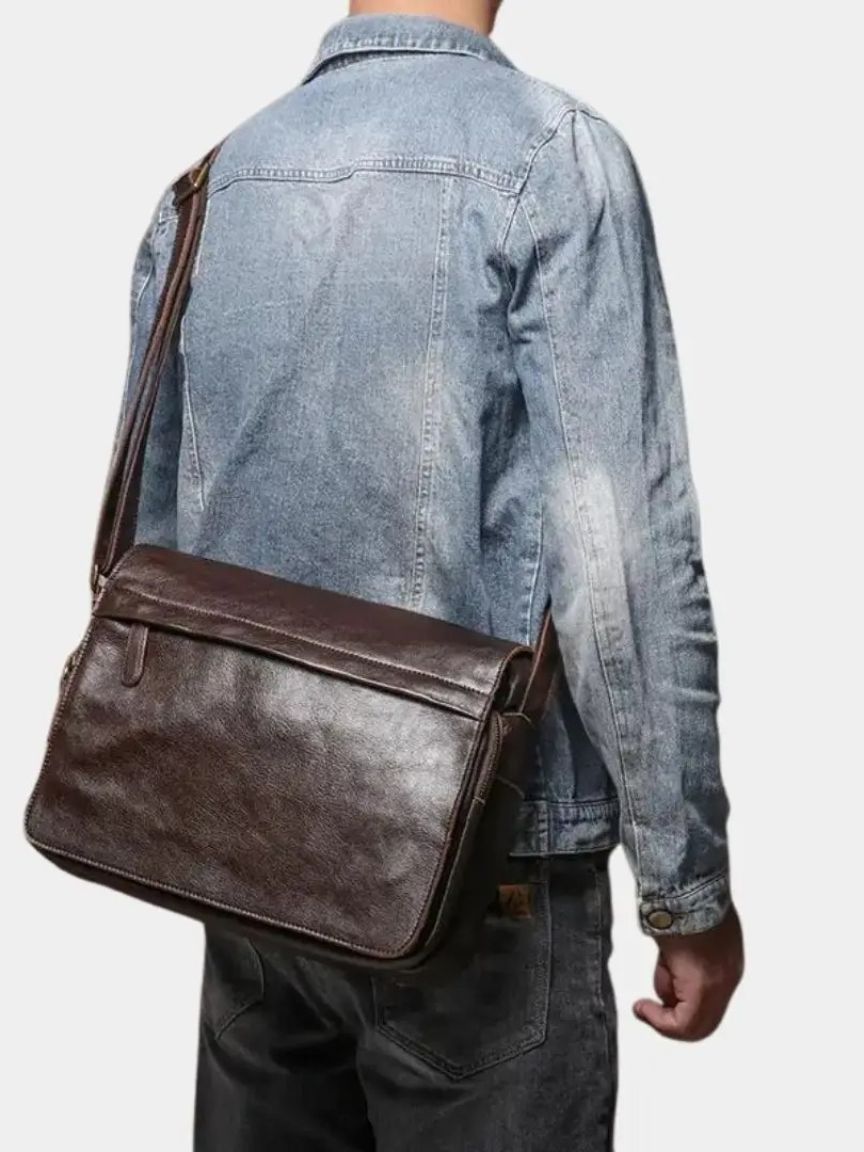 Classic Messenger Leather Bag - Verocci Essentials